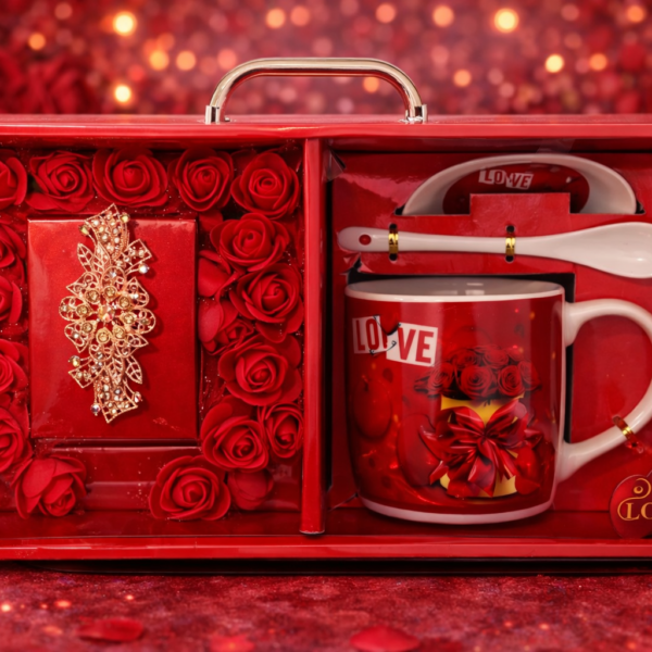 Love Temalı Takı, Kupa ve Dekoratif Gül Hediye Seti ENG-KB-27