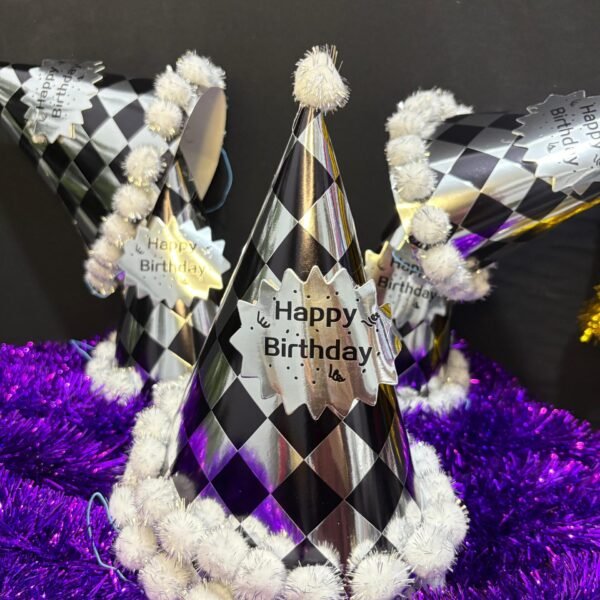 Parlak Siyah Beyaz Desenli Happy Birthday Parti Şapkası 6'lı Tüylü Doğum Günü Şapkası | ENG-602 |