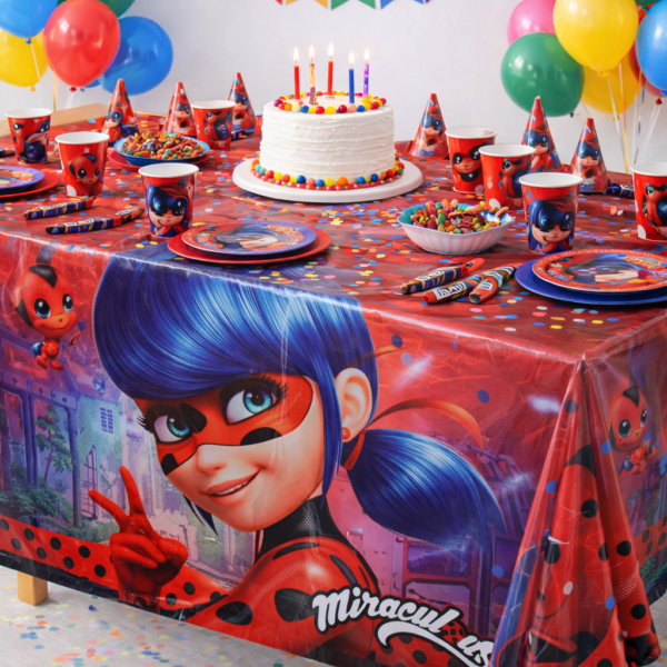 Marinette Dupain-Cheng Desenli Plastik Masa Örtüsü